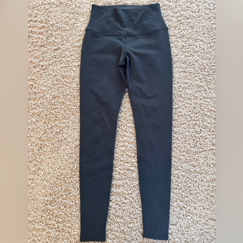 ALO Yoga High-Waist Leggings in Anthrocite (BNWOT)